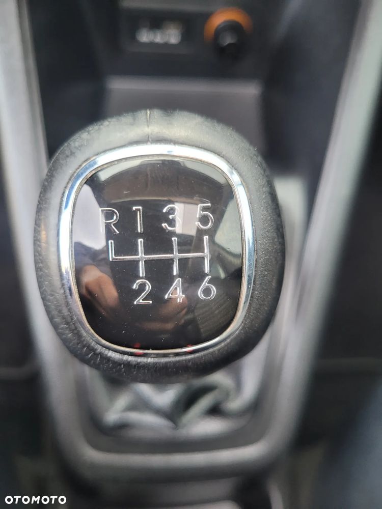 Kia Venga 1.6 CVVT Platinum Edition - 17