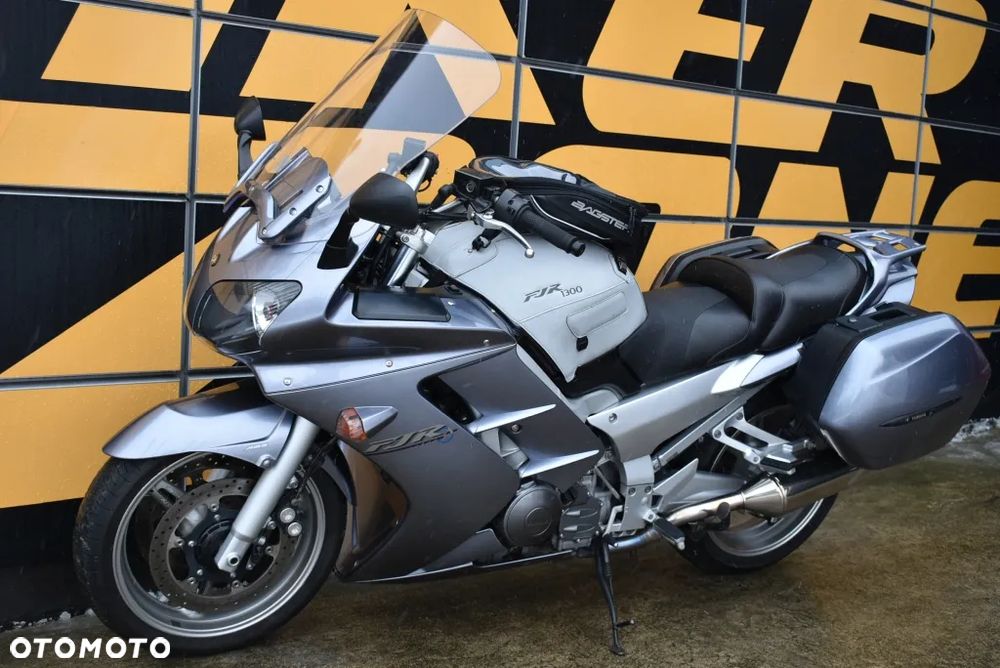 Yamaha FJR - 7