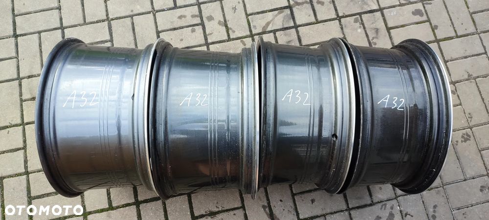 FELGI ALUMINIOWE STOPNIOWANE AMG 2x8Jx19 CALI ET25 2x10.5J x19 CALI ET57 fi 66.6 MERCEDES C E CLA CLK CLS GLK GLS VITO V KLASA KOMPLET 4 SZTUKI - 17
