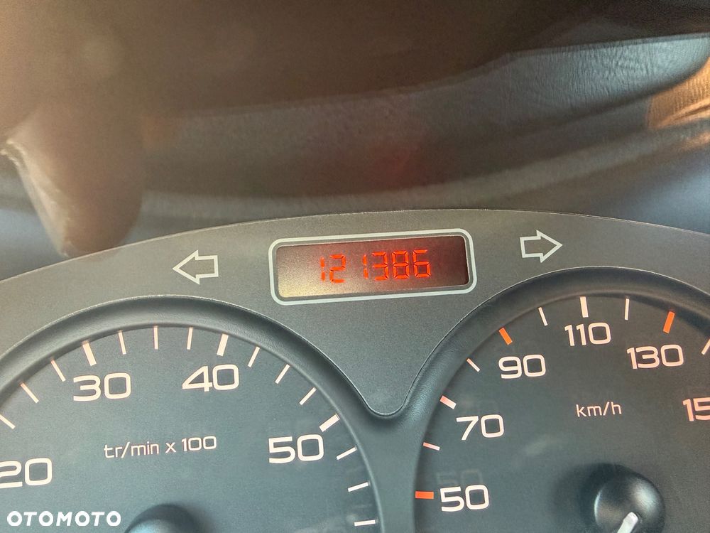 Peugeot 206 1.1 Mistral - 10