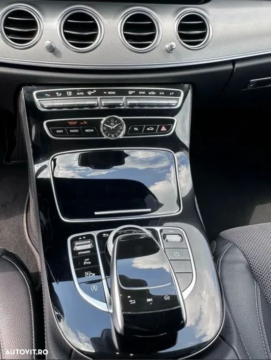 Mercedes-Benz E 220 d 9G-TRONIC - 8