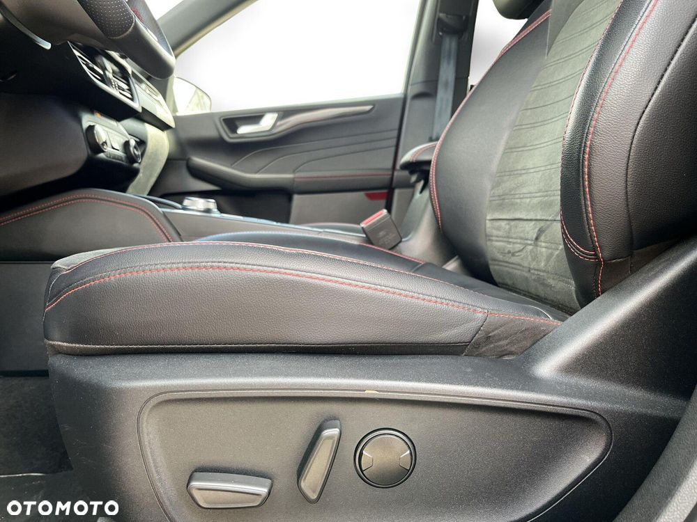 Ford Kuga 2.5 FHEV AWD ST-Line X - 12