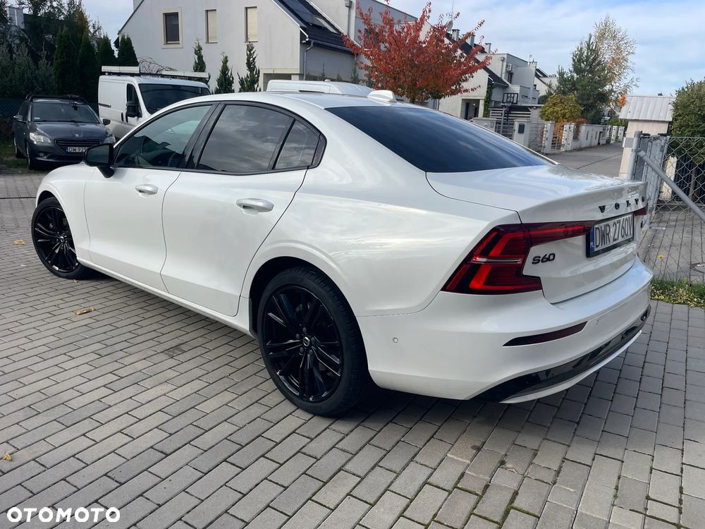 Volvo S60 B5 B R-Design - 7