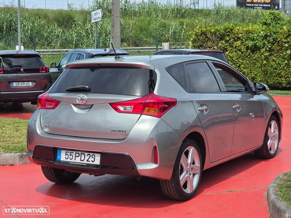 Toyota Auris 1.4 D-4D Comfort - 4