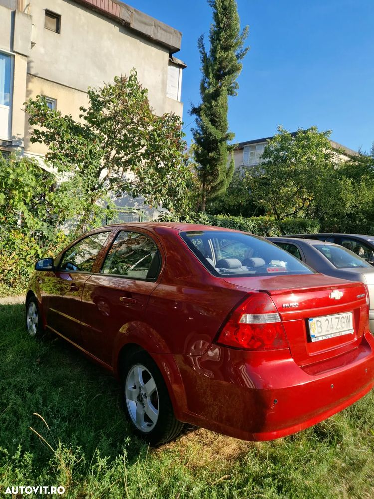 Chevrolet Aveo - 12