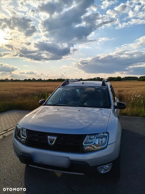 Dacia Duster 1.6 SCe Blackshadow S&S - 11
