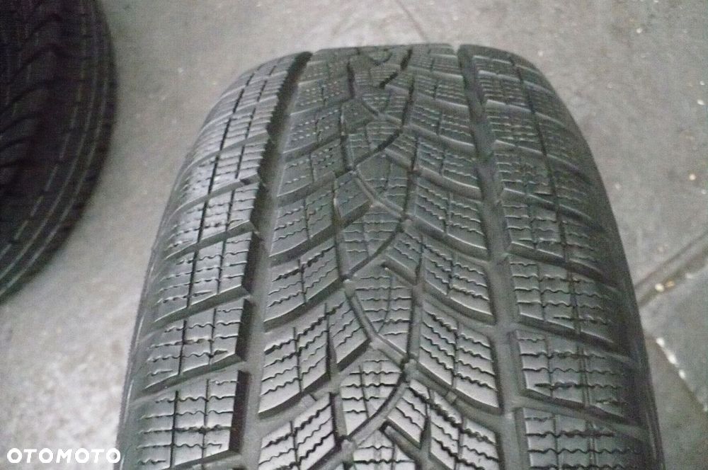 GOODYEAR Ultra Grip Performance  SUV 225/65R17 7,2mm 2021