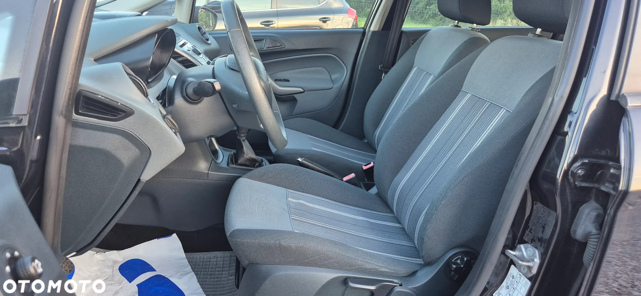 Ford Fiesta 1.25 Ambiente - 13