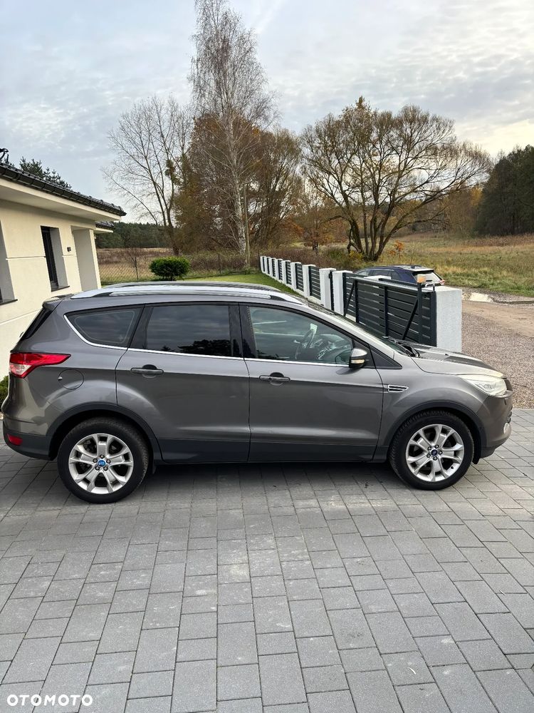Ford Kuga 1.6 EcoBoost 2x4 Titanium - 5