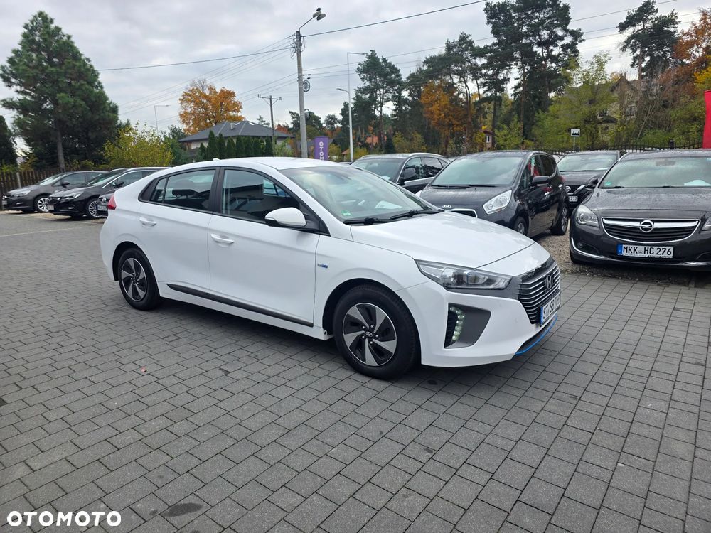Hyundai IONIQ - 2