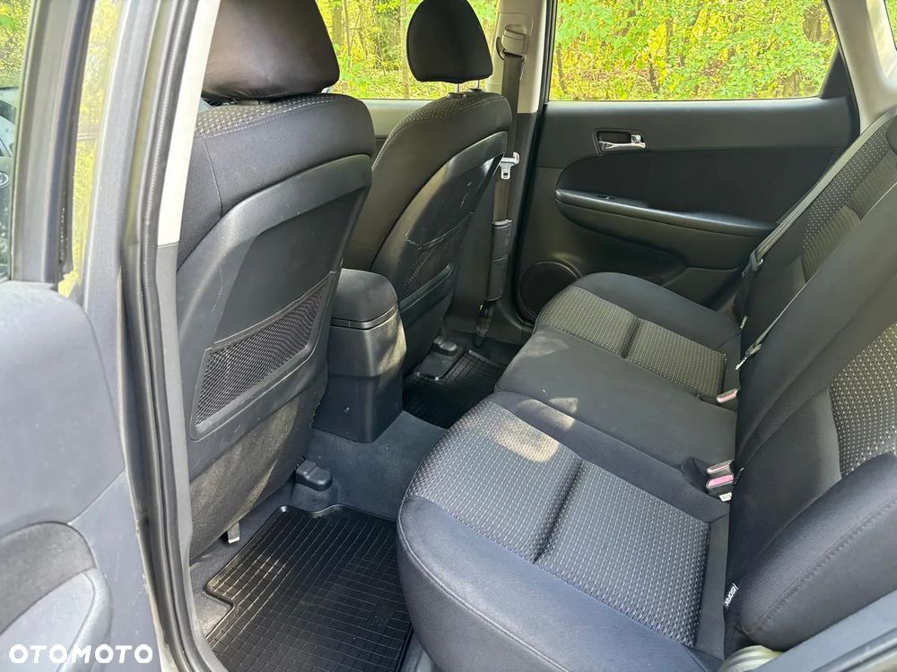 Hyundai i30 1.4 Comfort - 24