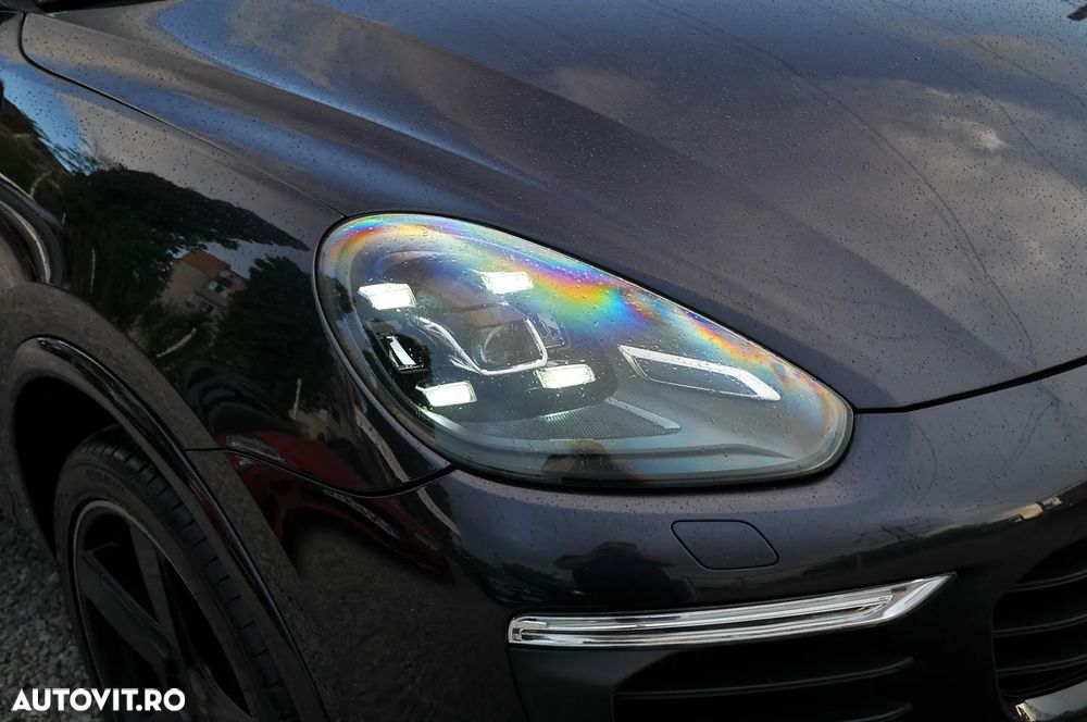 Porsche Cayenne Platinum Edition - 39