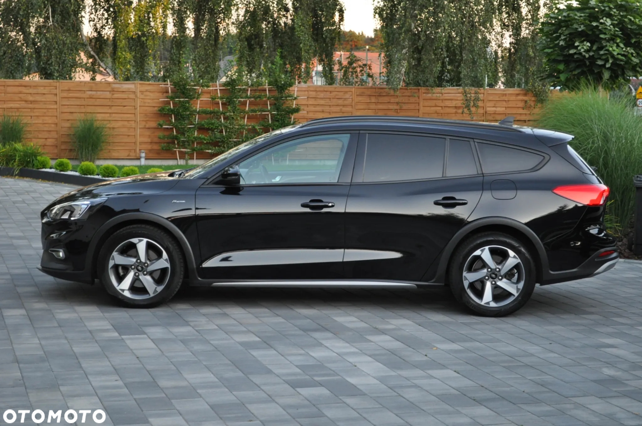 Ford Focus 1.5 EcoBlue Start-Stopp-System ACTIVE DESIGN - 4
