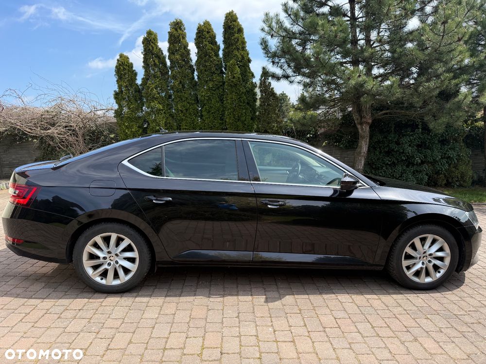 Skoda Superb 2.0 TSI Style DSG - 4