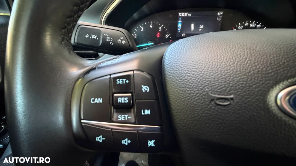 Ford Focus 1.0 EcoBoost Titanium - 14