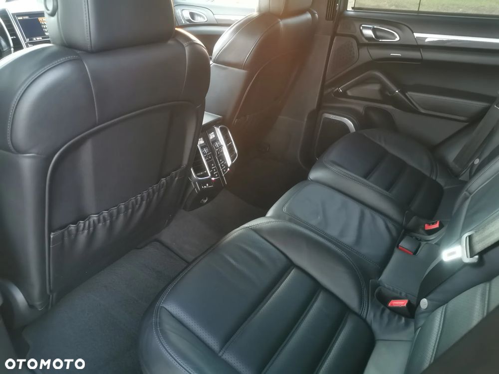 Porsche Cayenne S Diesel - 6