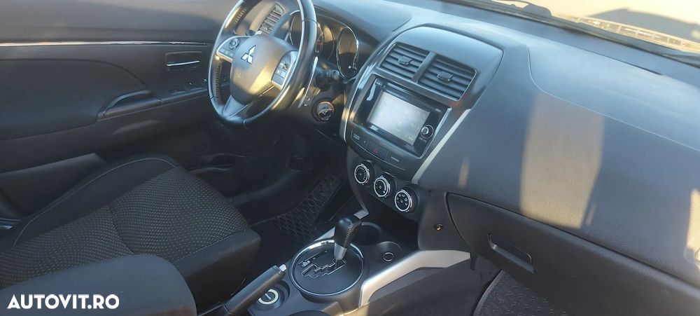 Mitsubishi ASX 2.2 DI-D 4WD Automatik Instyle - 11