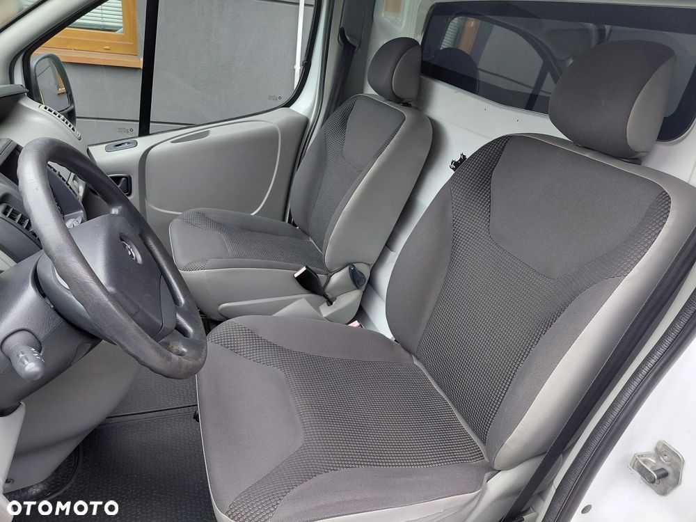 Opel Vivaro Trafic 2012 - 15