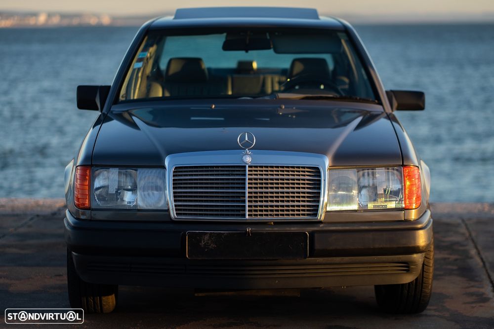 Mercedes-Benz W124 (1984-1997) 300 D Turbo - 48