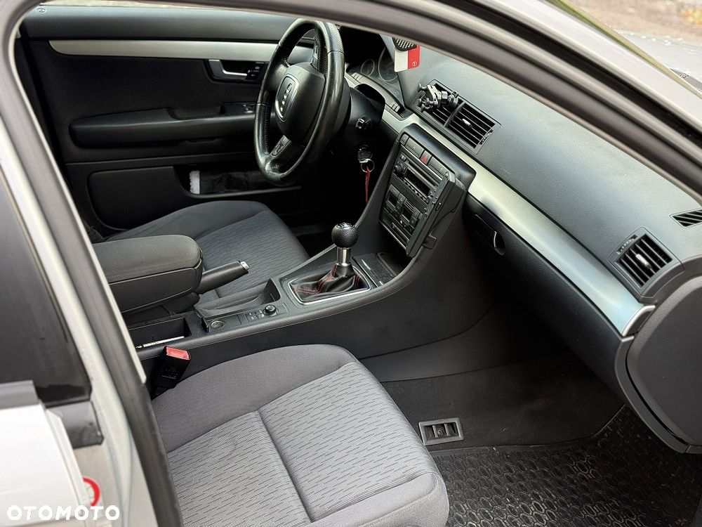 Audi A4 Avant 2.0 TDI - 7