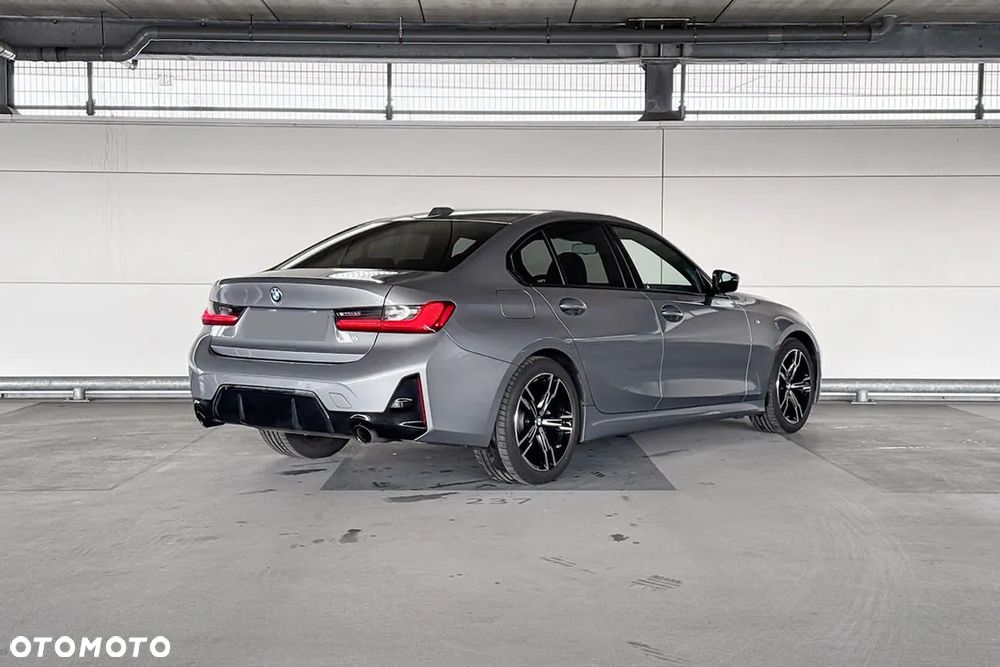 BMW Seria 3 320d xDrive mHEV M Sport - 6