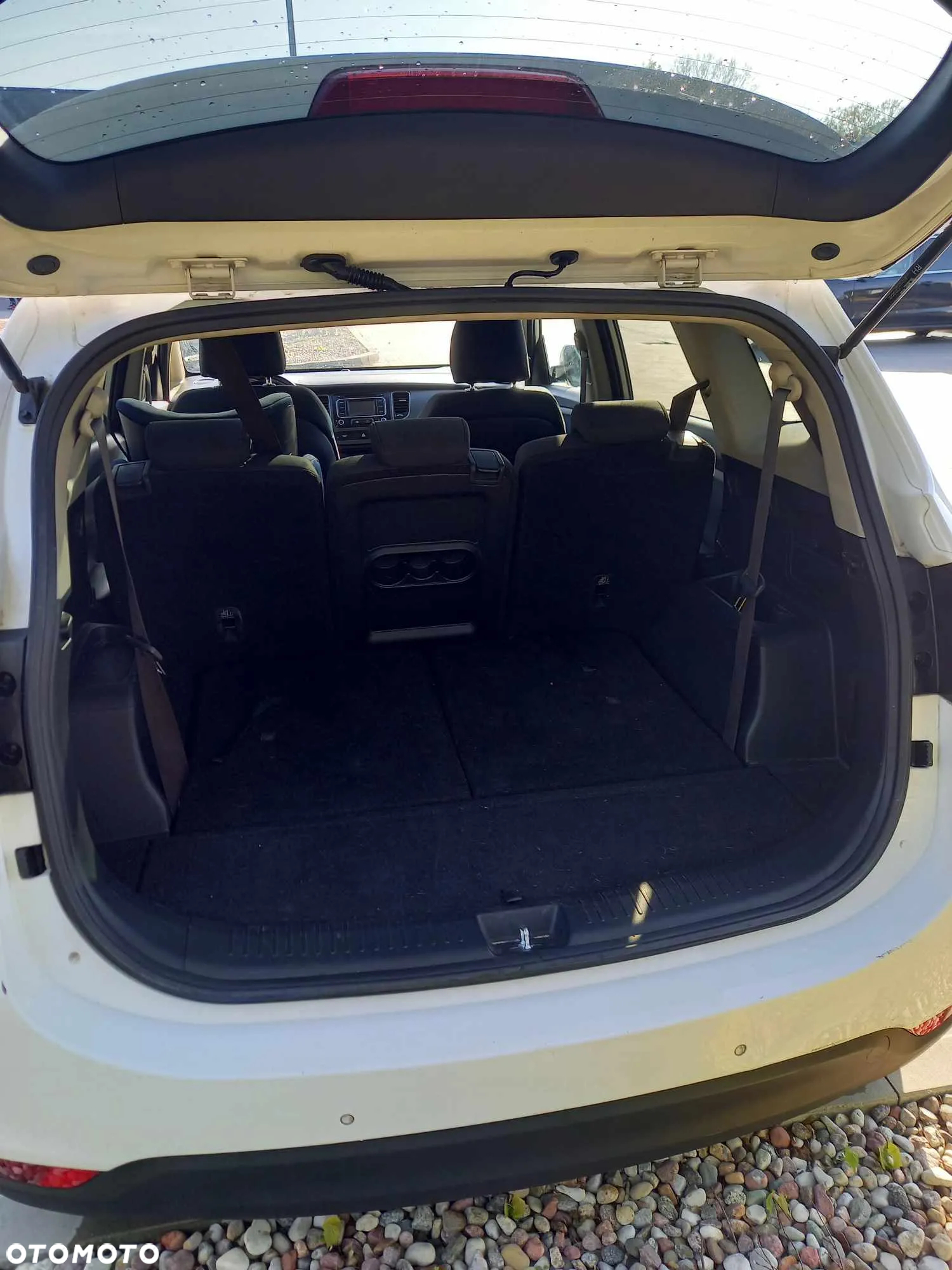 Kia Carens 1.7 CRDi Edition 7 - 9