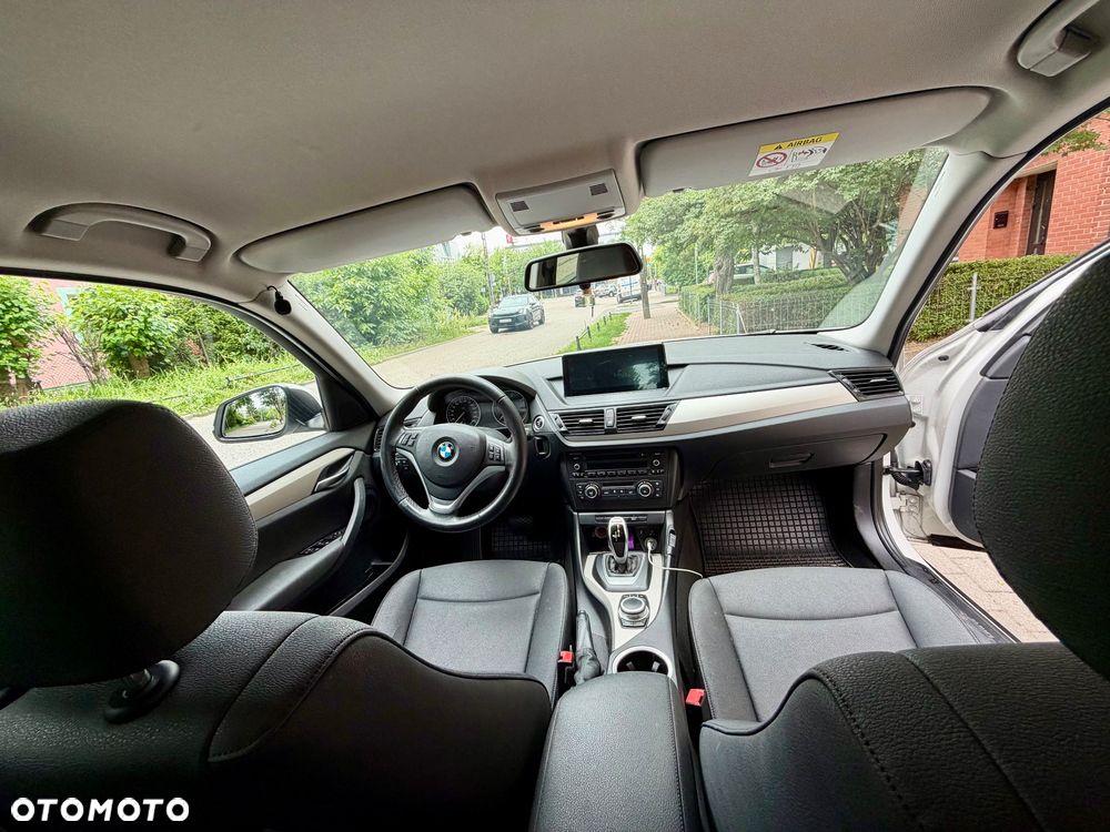 BMW X1 sDrive16d - 12