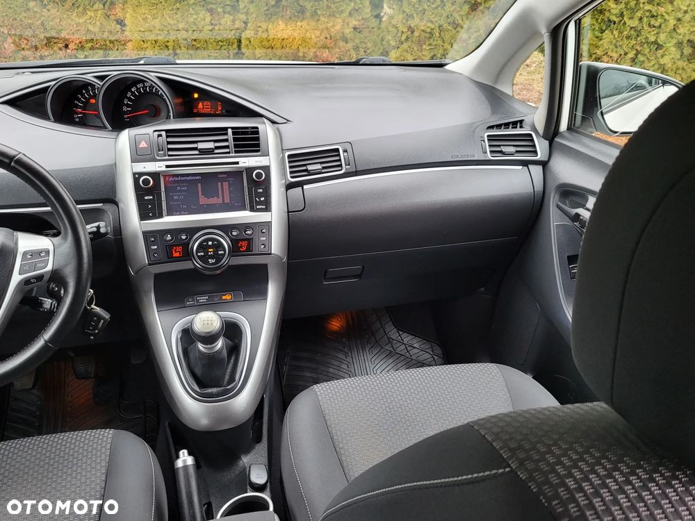 Toyota Verso 1.6 - 26