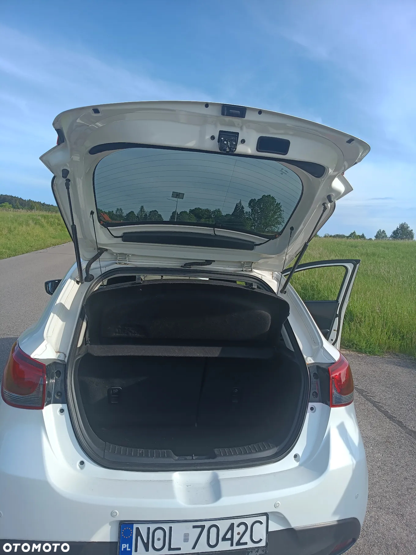 Mazda 2 - 10