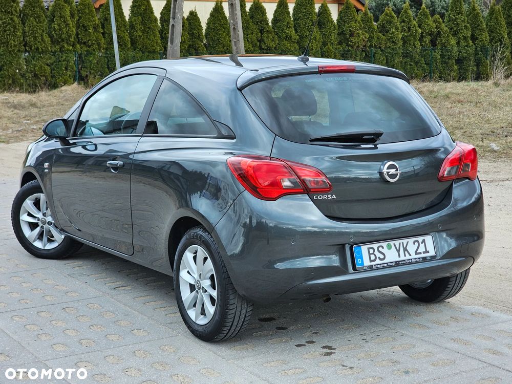 Opel Corsa 1.2 16V Cosmo - 32