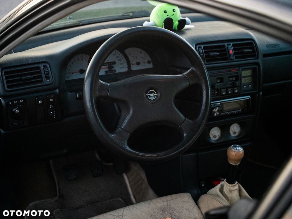 Opel Calibra 2.0 - 11