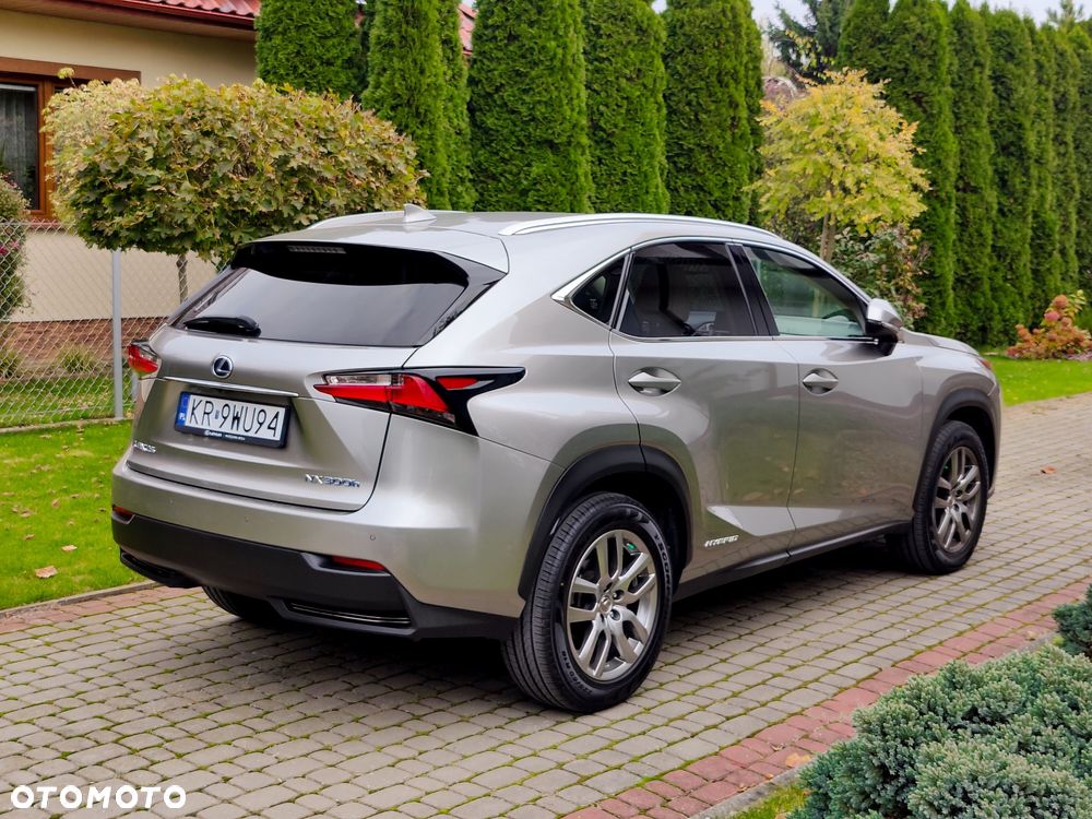 Lexus NX 300h Prestige AWD - 11