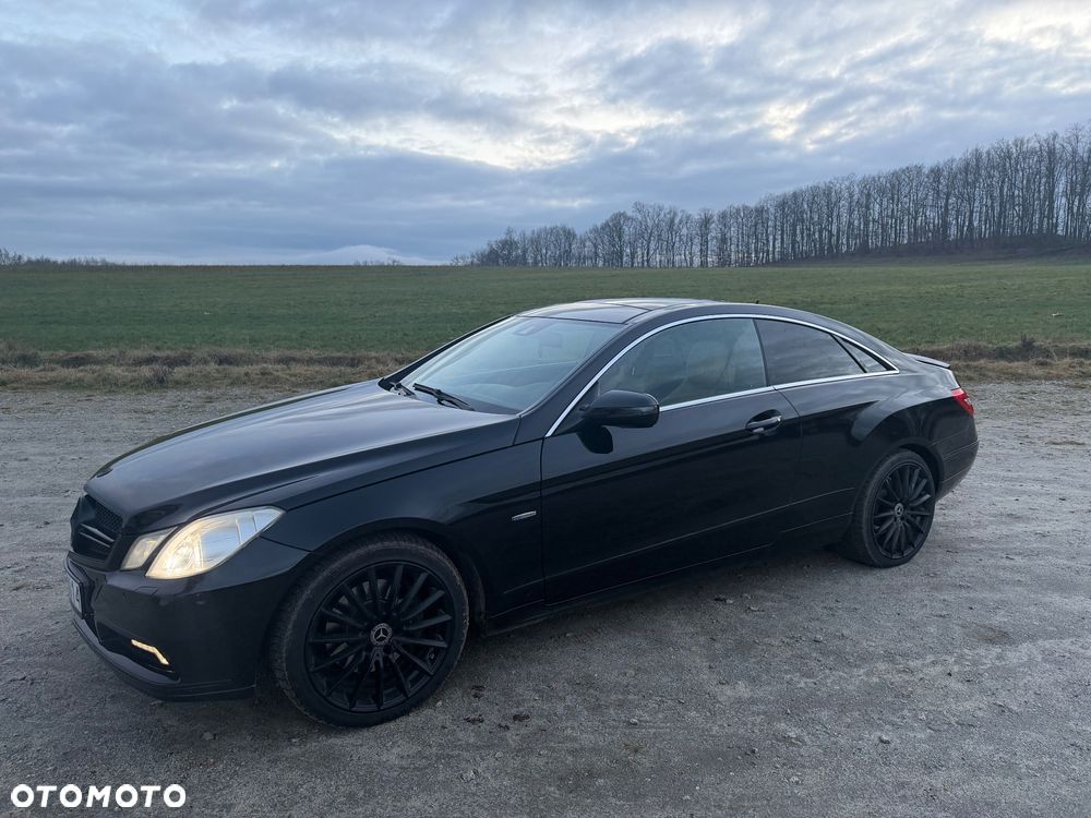 Mercedes-Benz Klasa E - 9