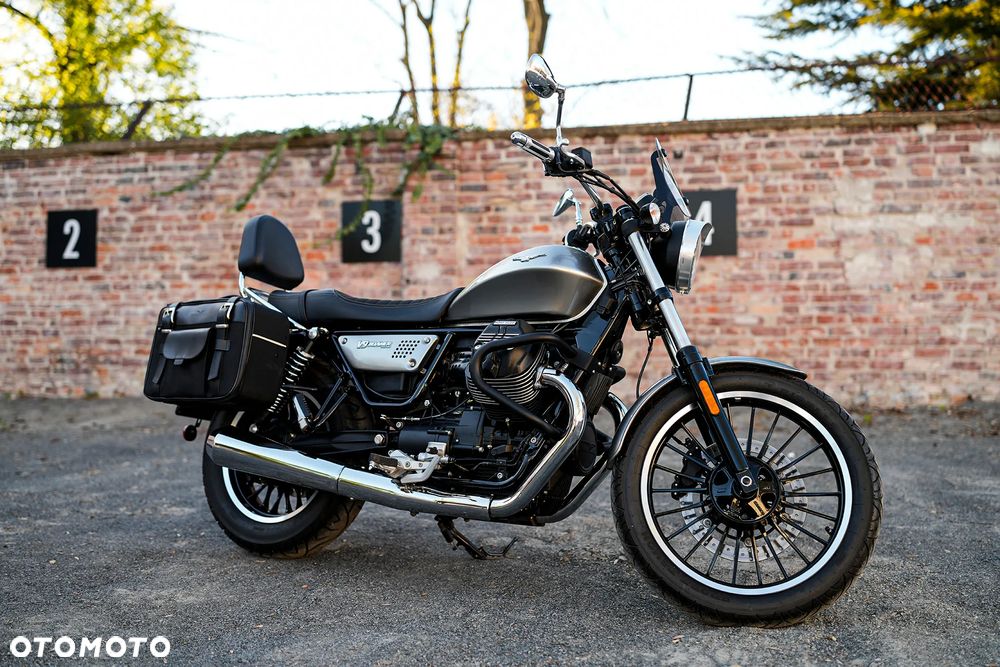 Moto Guzzi V9 - 33