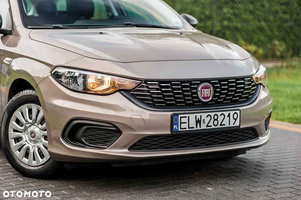 Fiat Tipo 1.4 16v Easy - 16