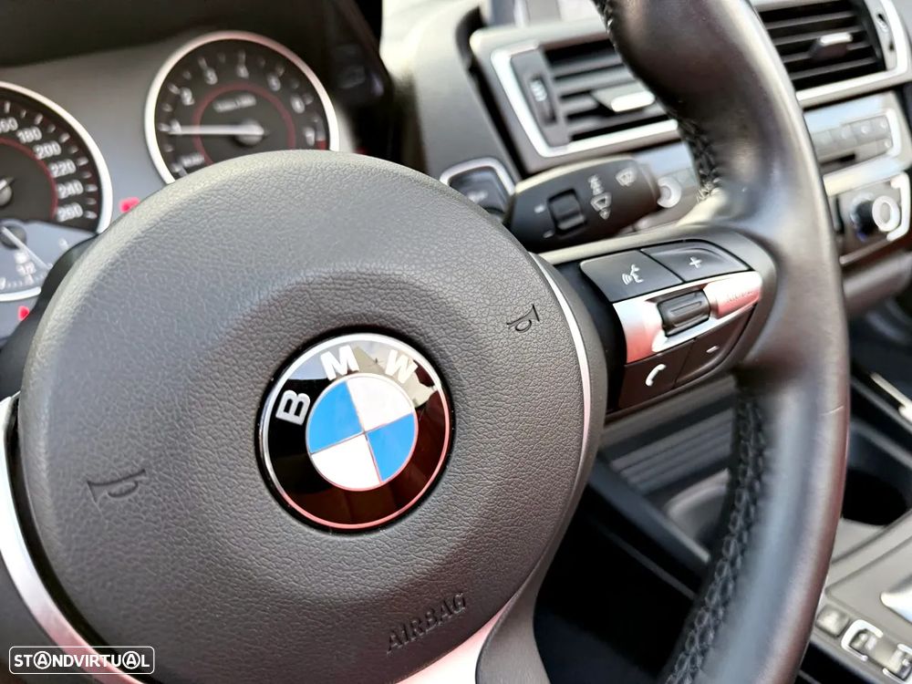 BMW 218 i Cabrio Line Sport Auto - 14