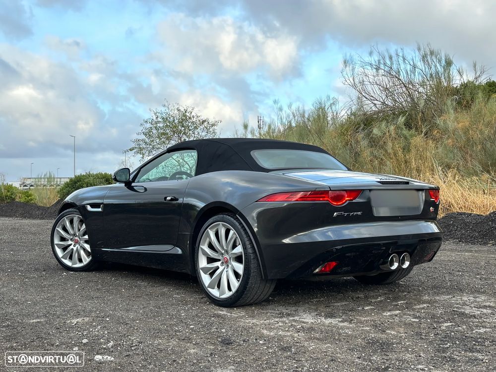 Jaguar F-Type 3.0 V6 S/C S Auto - 36