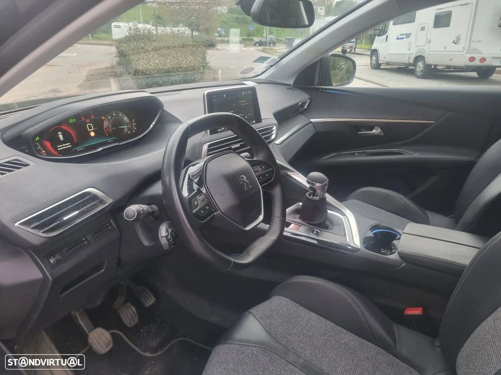 Peugeot 3008 1.2 PureTech Allure - 7