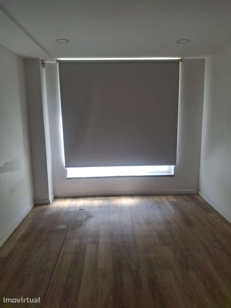 Escritório Privativo - 14m2 - Centro de Escritórios da Quinta do Conde - Grande imagem: 2/3
