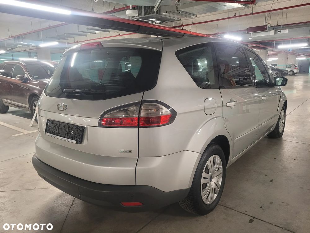Ford S-Max - 6