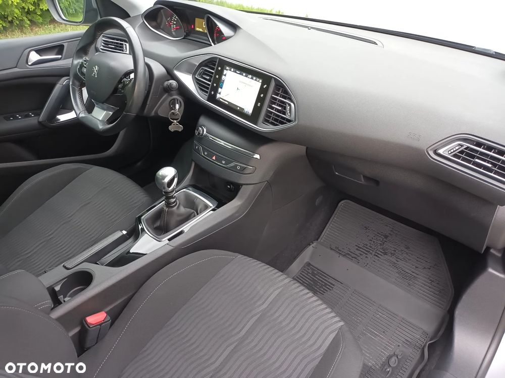 Peugeot 308 - 14