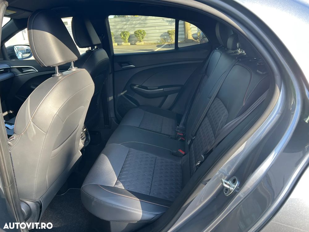 MG MG3 1.5 T GDI HEV Exclusive - 16