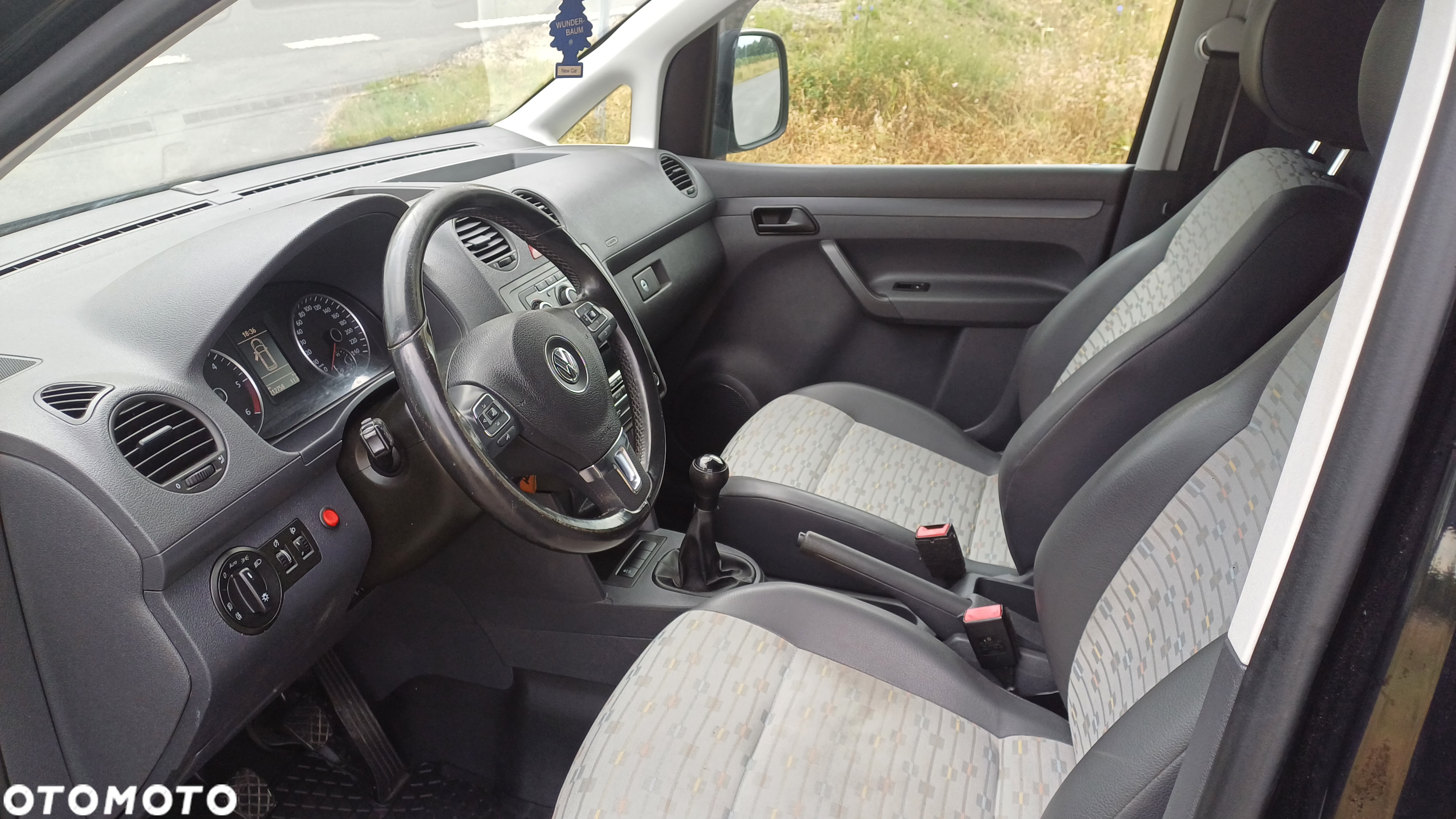 Volkswagen Caddy 1.6 TDI - 11