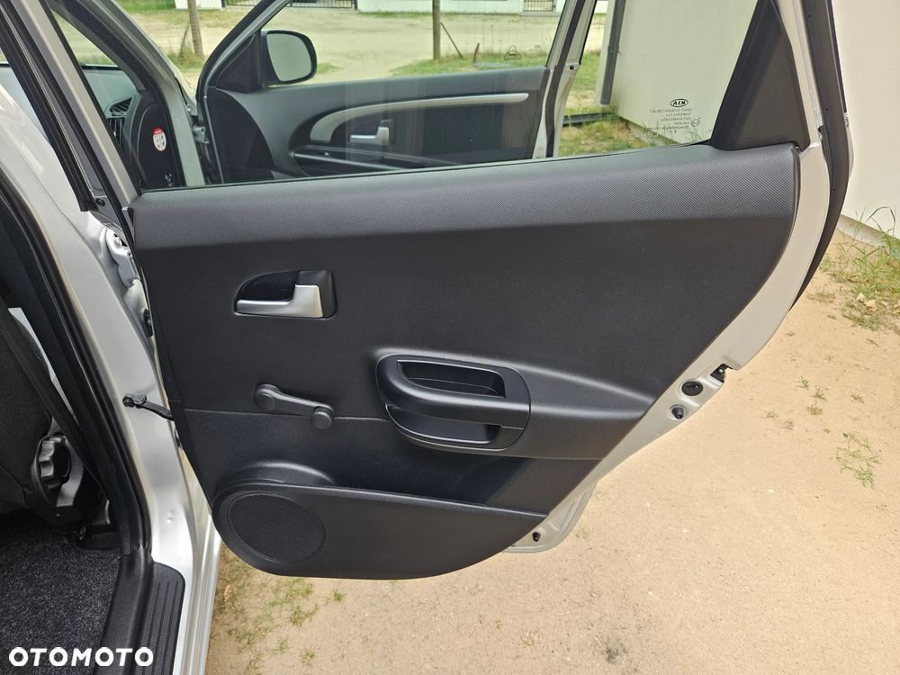 Kia Ceed - 34