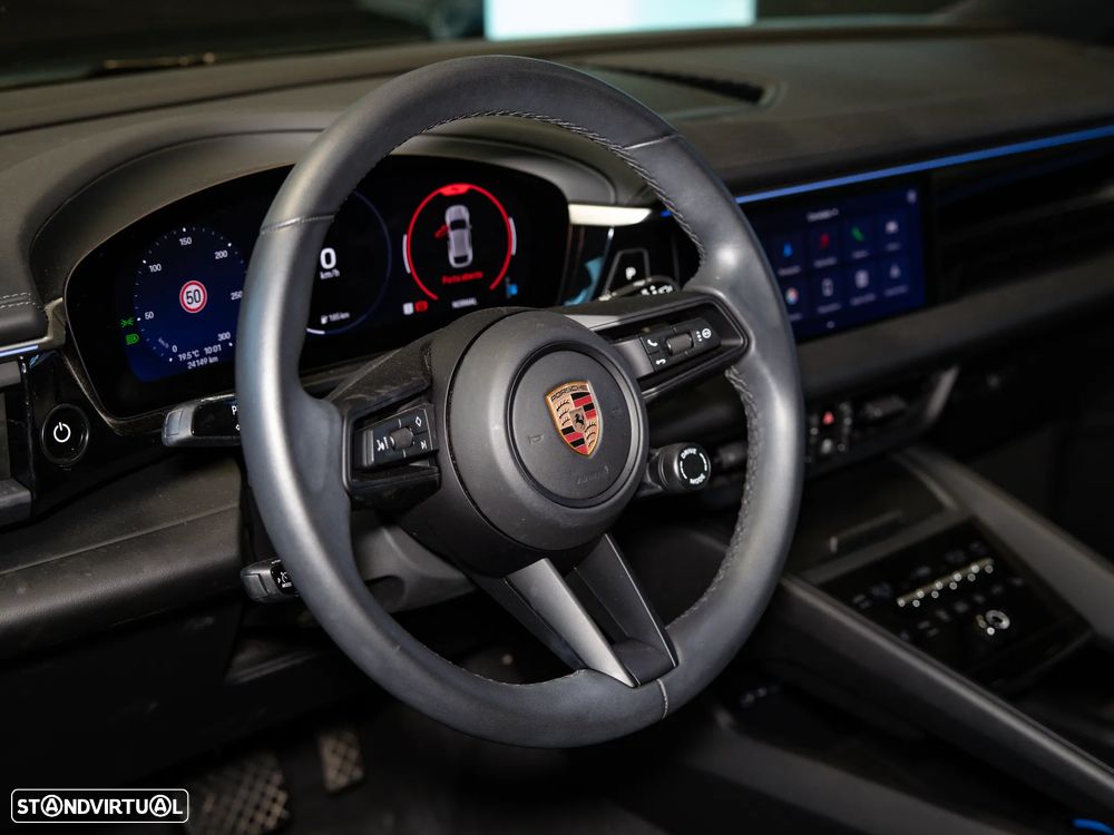 Porsche Macan Electric - 20