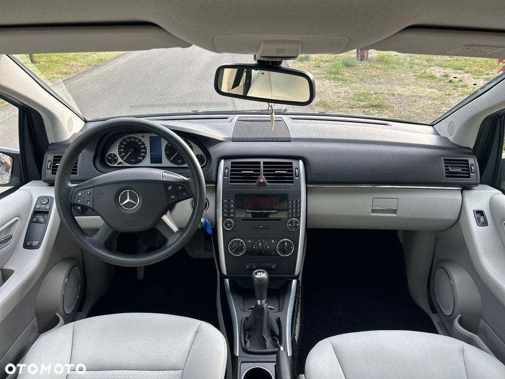 Mercedes-Benz Klasa B 150 - 8