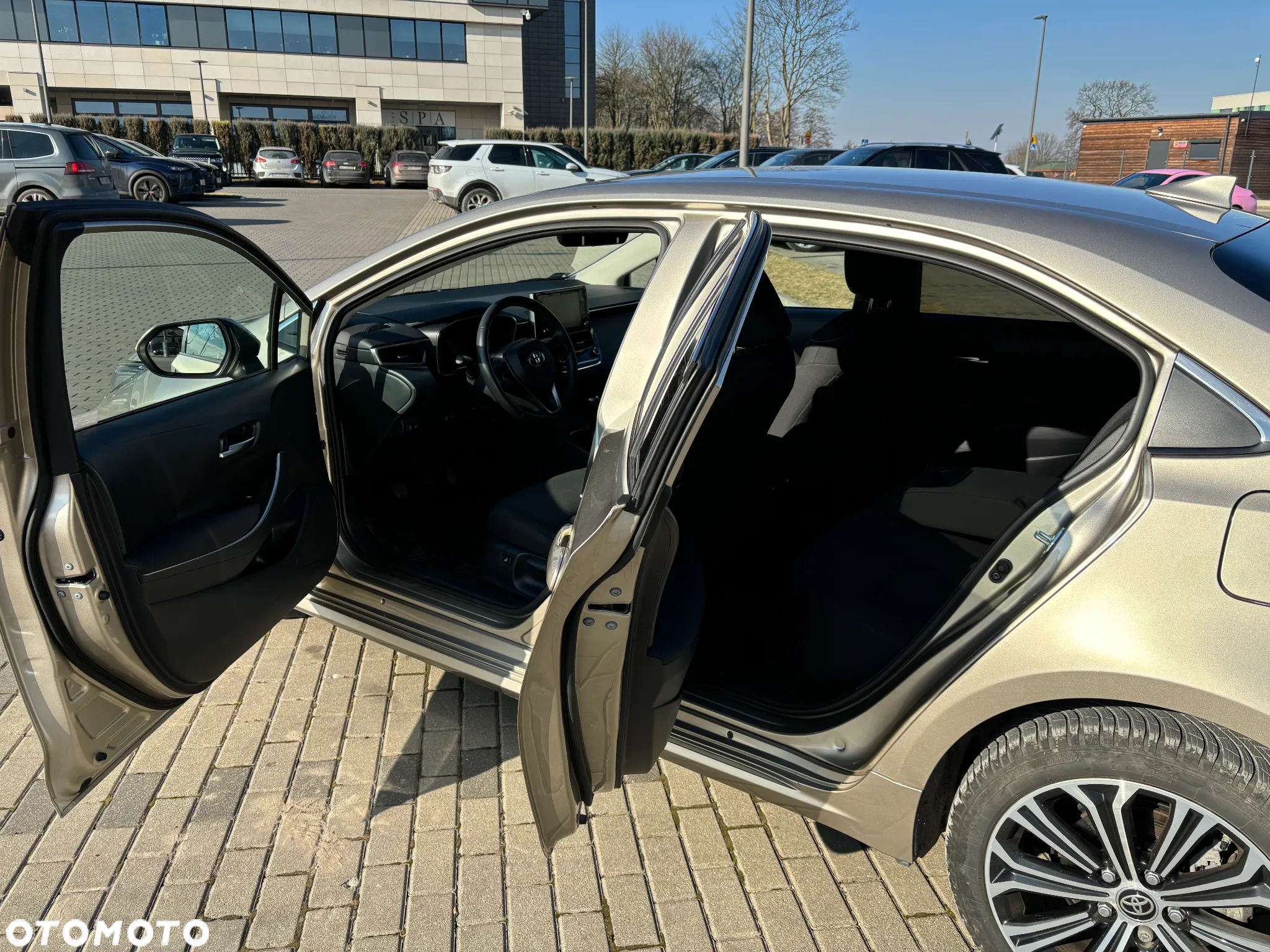 Toyota Corolla 1.6 Comfort - 26