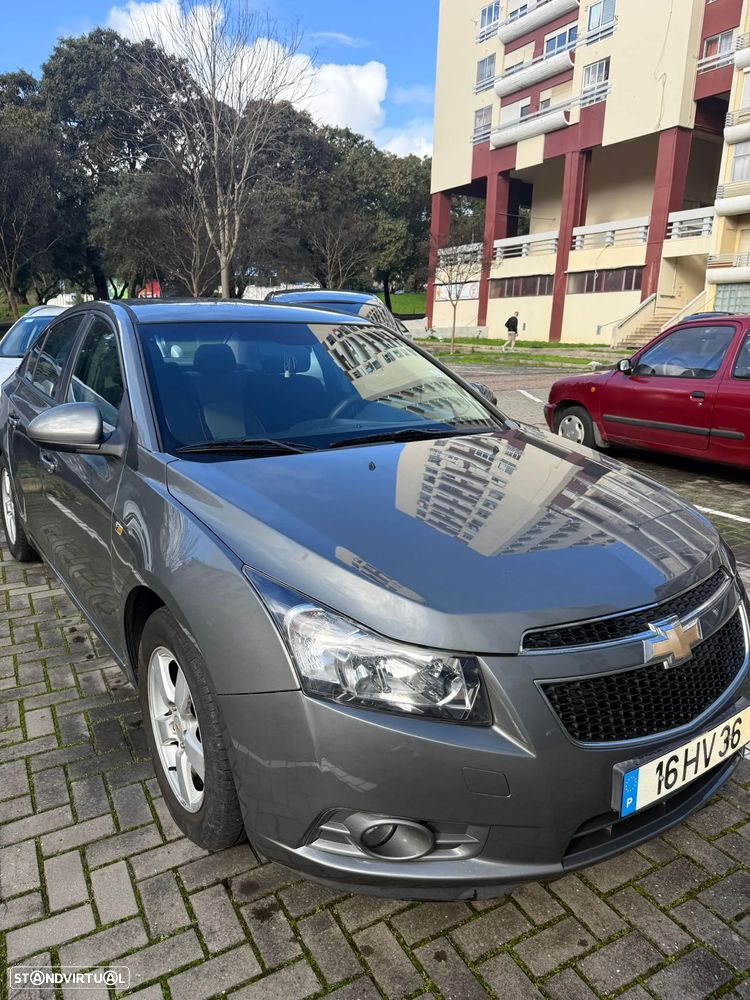 Chevrolet Cruze 1.6 LS - 15