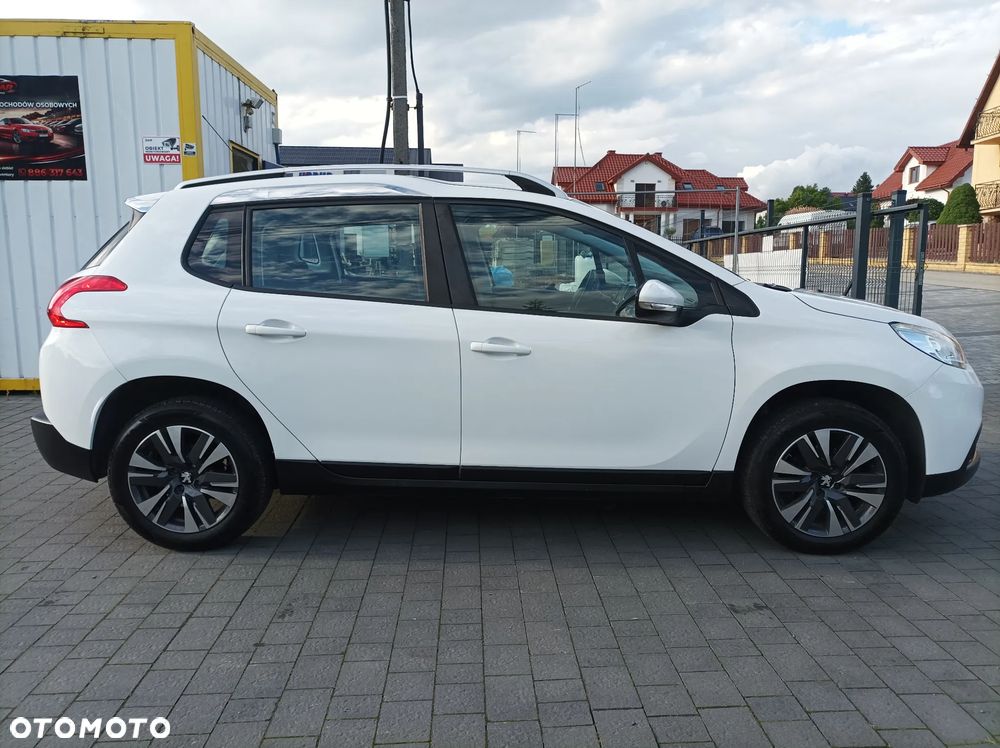 Peugeot 2008 PureTech 82 Urban Move - 5