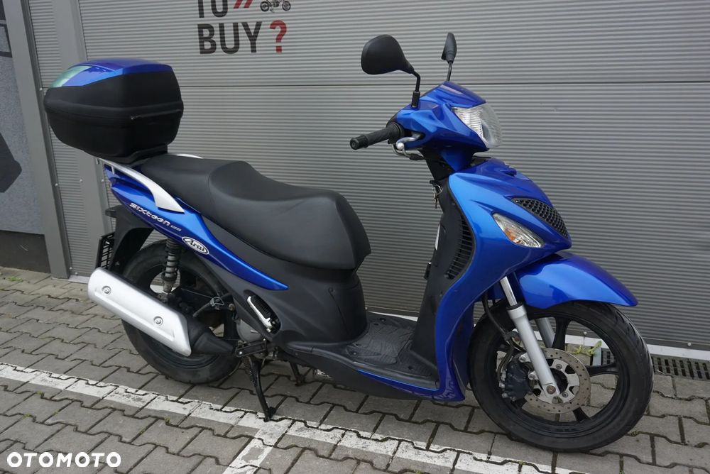 Suzuki Burgman - 1